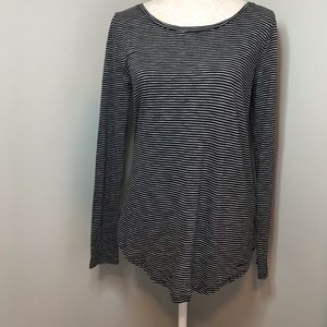 {Hollister} Black & white striped top sz medium